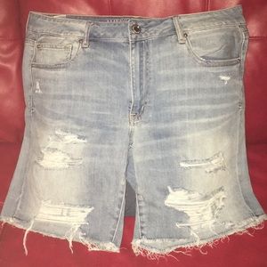 American Eagle Bermuda Shorts